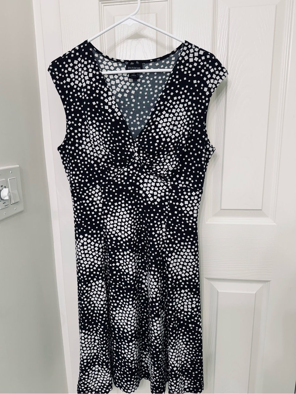 Black & White Mosaic Dot V-Neck Dress